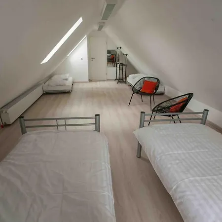 Das Gelbe Haus 3 דירה