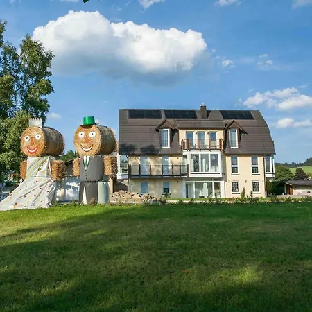 Das Gelbe Haus 3